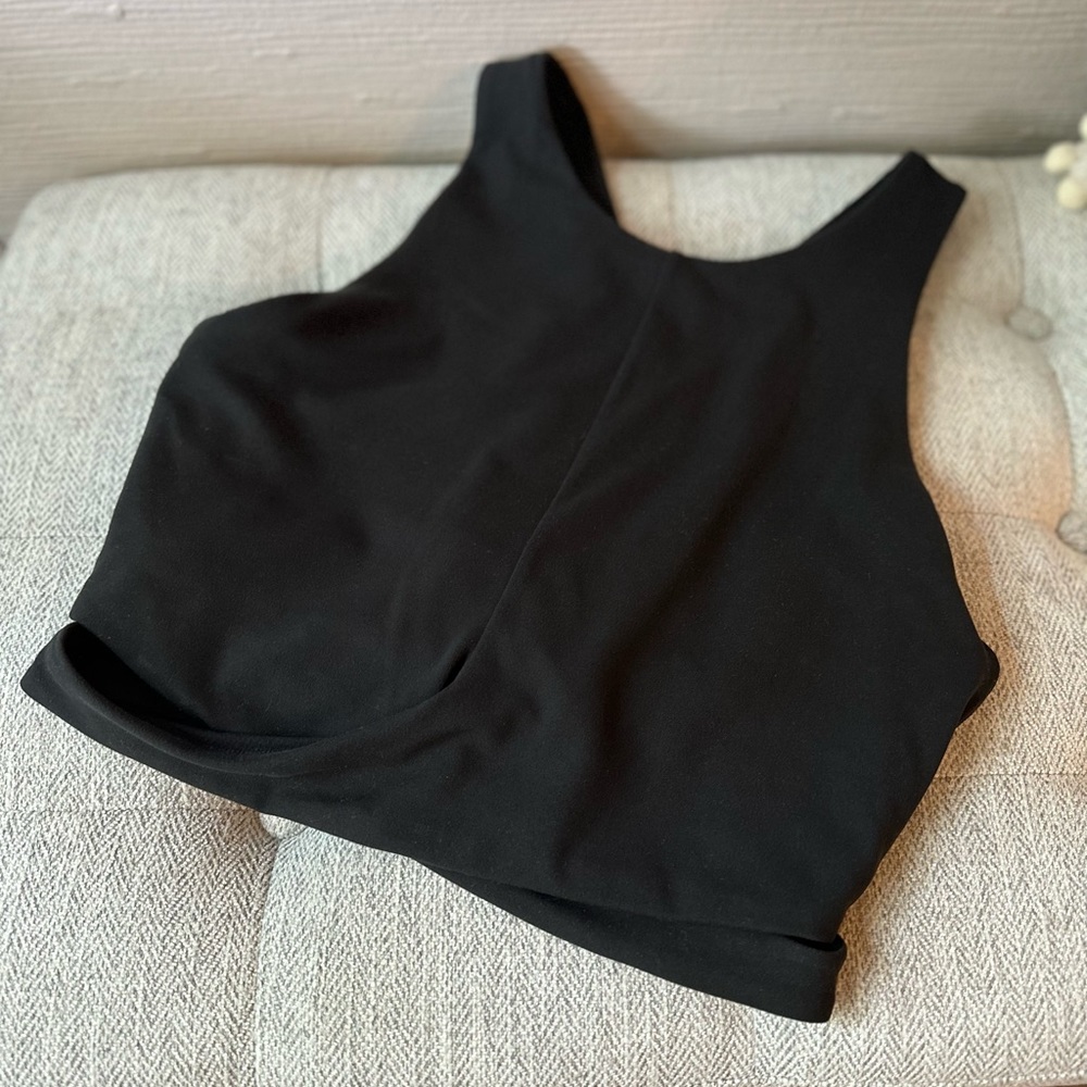 Athleta Conscious Crop Cut Out Bra D&DD